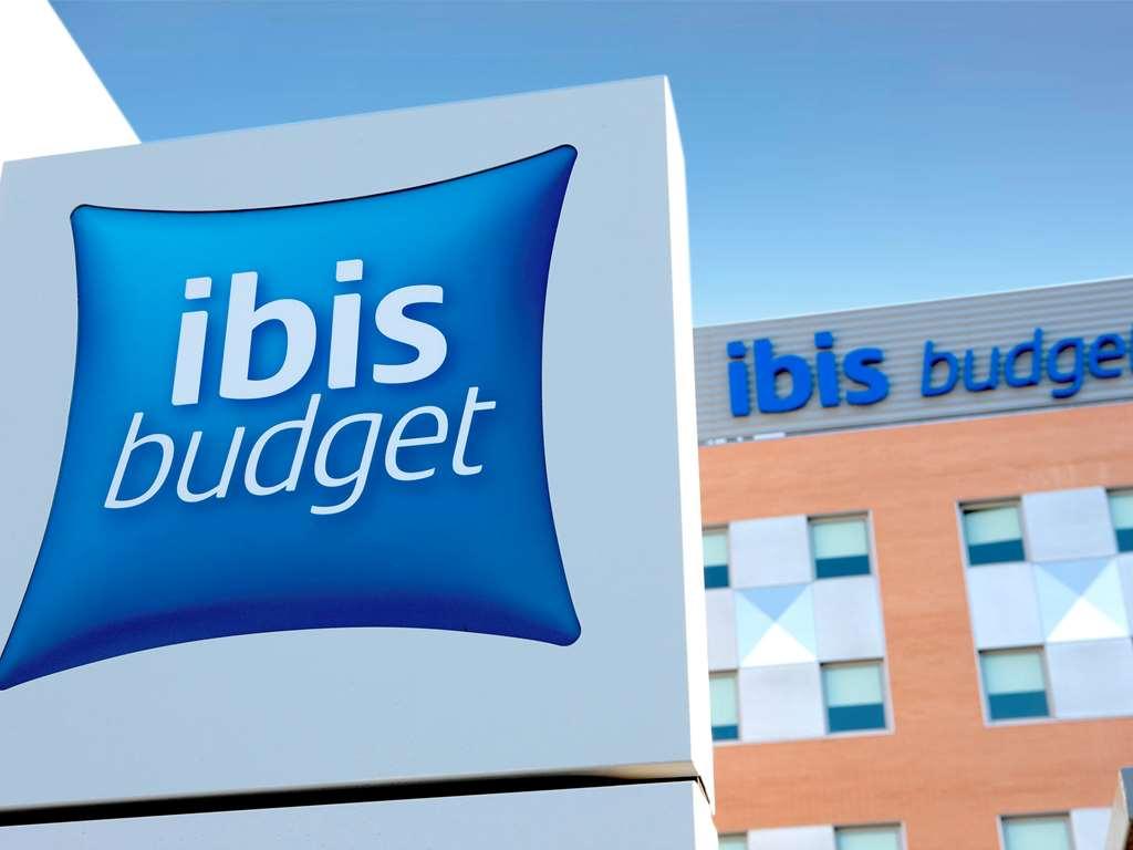 Ibis Budget Лерида Екстериор снимка