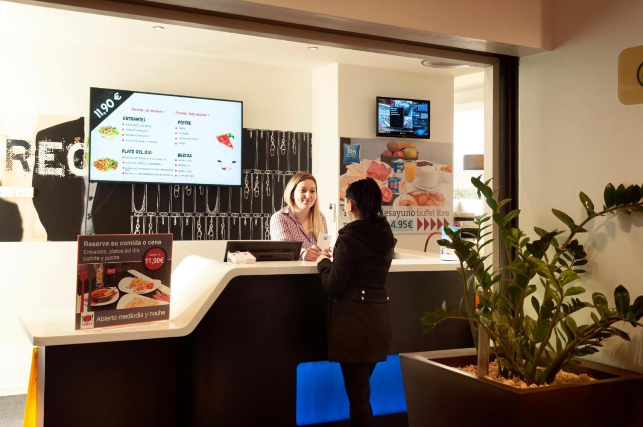 Ibis Budget Лерида Екстериор снимка